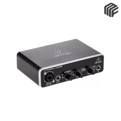 كارت صوت بهرنجر UMC22