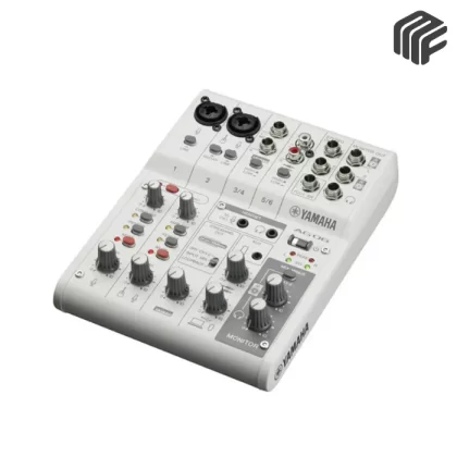 YAMAHA AG06MK2 WHITE MIXING CONSOLE