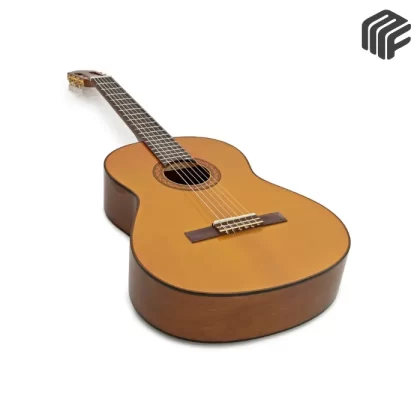 YAMAHA C70 CLASSIC GUITAR