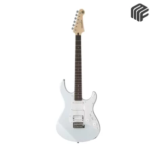 جيتار كهربائي لون أبيض موديل Yamaha Pacifica 012 بتصميم ستراتوكاستر ونظام لاقطات H-S-S - متوفر لدى MF Music Egypt